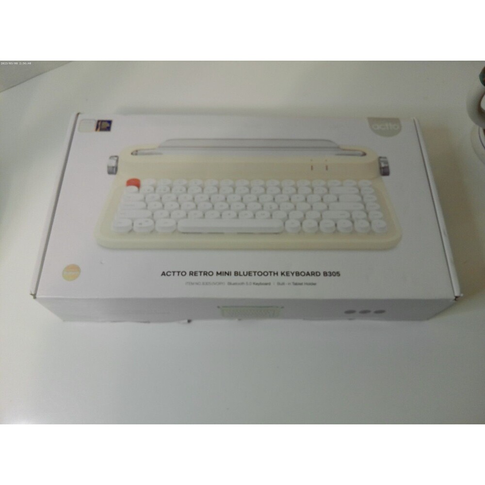 Actto Retro Mini Bluetooth Keyboard (B305) - White
